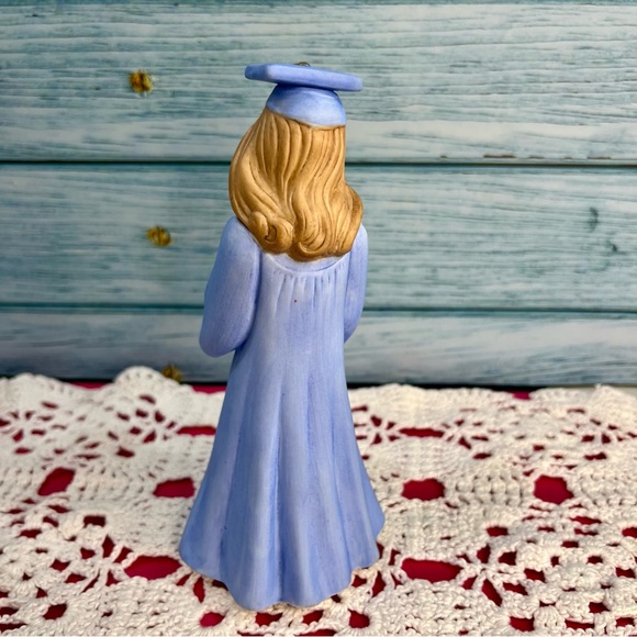 Graduate Girl Enesco Growing Up Porcelain Figurine Vintage 1991 - Picture 2 of 4